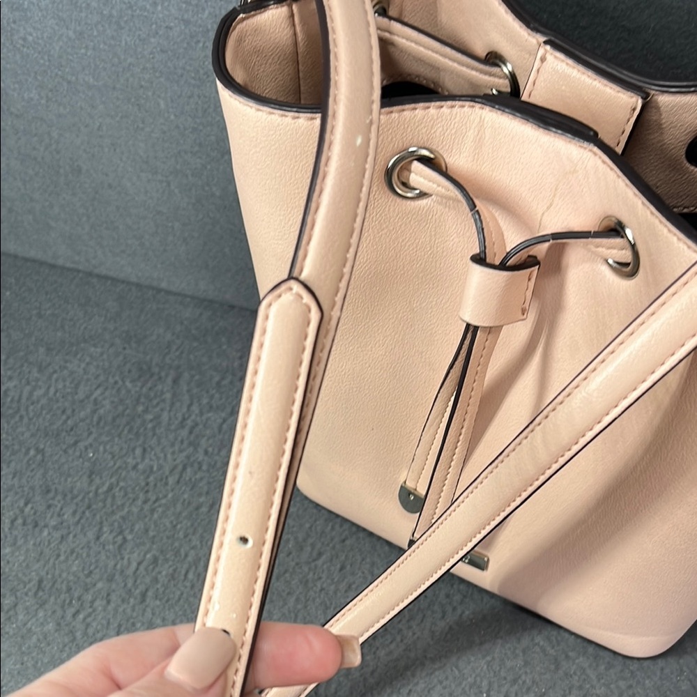 Chaps Pink Beige Crossbody Bucket Bag - Picture 11 of 16